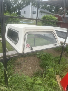 Subura Brat white(STK #41)